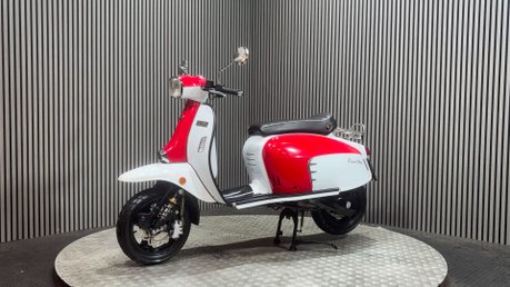 Royal Alloy GT 2019 ONLY 2K NEW MOT CUSTOM SCOOTER LEARNER LEGAL 125CC 8