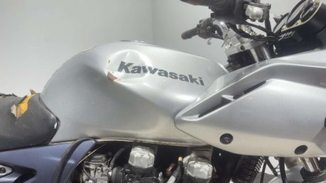 Kawasaki ZR Z750 2002 35K RUNNING PROJECT BIKE 750CC TOUER COMMUTER 29