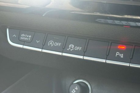 Audi A4 1.4 TFSI Black Edition Saloon 4dr Petrol S Tronic Euro 6 (s/s) (150 ps) 47