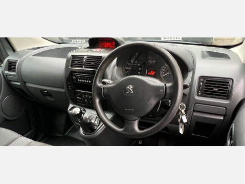 Peugeot Expert 2.0 HDi Panel Van 4dr Diesel Manual L1 H1 (196 g/km, 136 bhp) 31