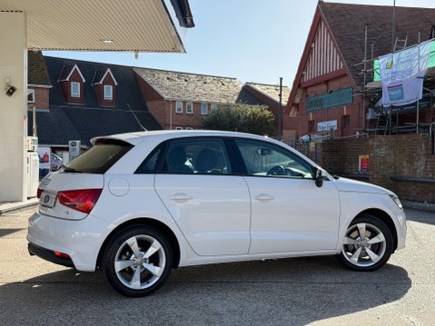 Audi A1 SPORTBACK TFSI SPORT 2
