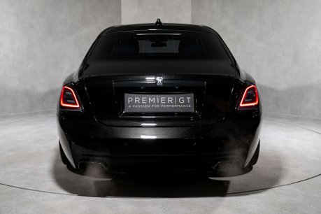 Rolls-Royce Ghost V12 BLACK BADGE. FULL PPF. HUD. STARLIGHT HEADLINER. H, C & M SEATS 5