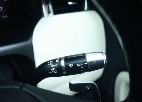 Land Rover Discovery Sport 2.0 P250 MHEV R-Dynamic SE SUV 5dr Petrol Auto 4WD Euro 6 (s/s) (249 ps) 42