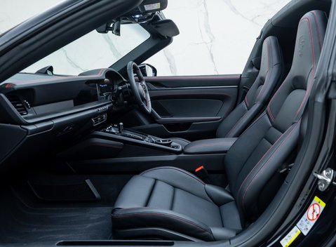 Porsche 911 Targa 4 GTS (992.2) 20