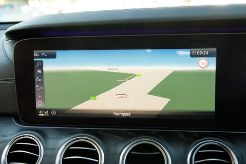 Mercedes-Benz E Class E 400 D 4MATIC AMG LINE PREMIUM PLUS 24
