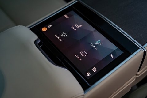 Land Rover Range Rover P615 SV 18