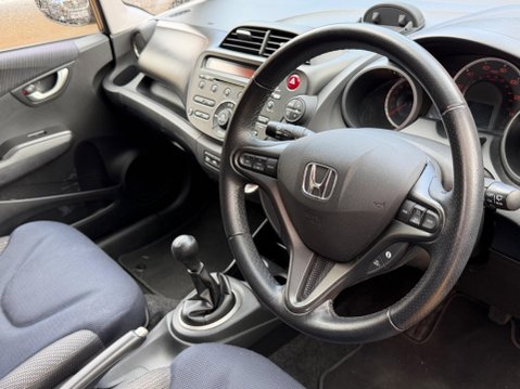 Honda Jazz 1.4 i-VTEC ES Plus Euro 5 5dr 8