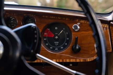 Bentley S1 Continental Flying Spur 4-Light 15