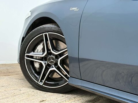 Mercedes-Benz A Class 2.0 AMG A 35 4Matic Auto 4WD 5dr 40
