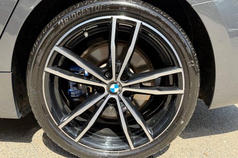 BMW 3 Series 330E M SPORT -PAN ROOF -M PRO PACK -OYSTER LEATHER -ONE OWNER -FBMWSH 66
