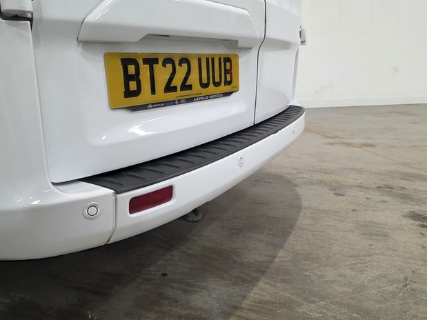 Ford Transit Custom Transit Custom 2.0 Diesell EcoBlue 130ps Low Roof D/Cab Trend Van 17