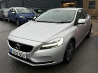 Volvo V40 T2 MOMENTUM 1