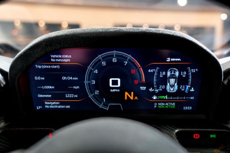 McLaren Senna 1 OWNER CAR. ELITE PAINTWORK. BOWERS & WILKINS. LIFT SYSTEM 21