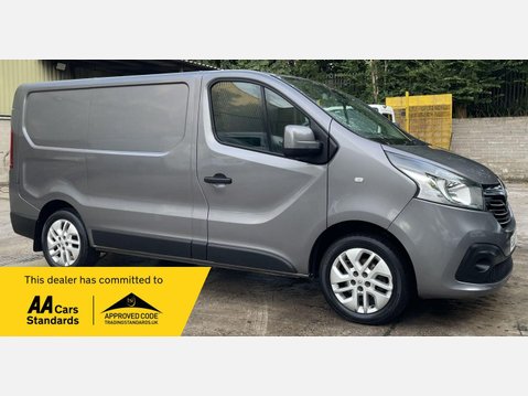 Renault Trafic 1.6 dCi 27 Sport SWB Standard Roof Euro 5 5dr 1