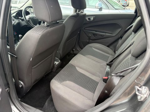 Ford Fiesta ZETEC 11