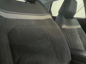 Citroen C4 X e-C4 X Shine + 4dr 13