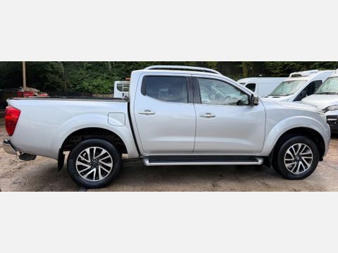Nissan Navara 2.3 dCi Tekna Pickup Double Cab 4dr Diesel Auto 4WD Euro 6 (190 ps) 8