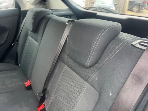Ford Fiesta 1.4 Zetec 5dr 21