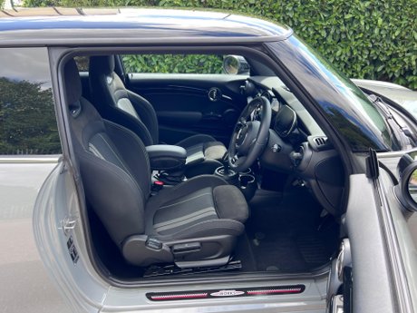 Mini Hatch 2.0 Cooper S Sport Steptronic Euro 6 (s/s) 3dr 19