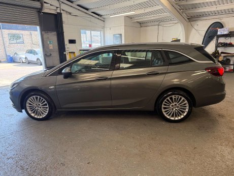 Vauxhall Astra 1.6 CDTi Elite Nav Sports Tourer 5dr Diesel Auto Euro 6 (136 ps) 4