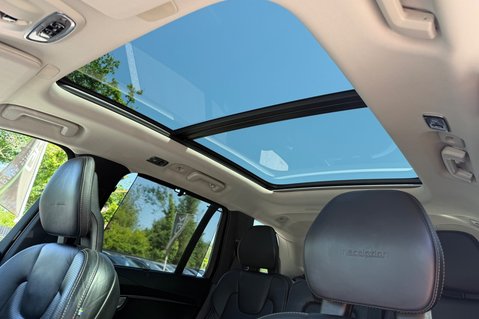 Volvo XC90 B5 INSCRIPTION PRO AWD -B&W -XENIUM PK -PAN ROOF -22S -SURROUND CAMERAS 3