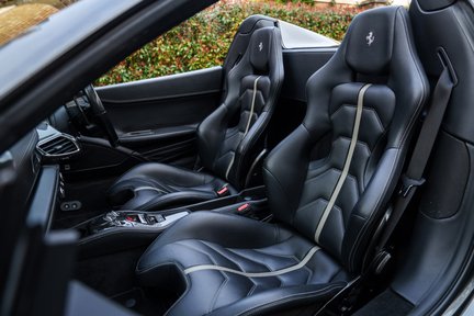 Ferrari 458 SPIDER 32