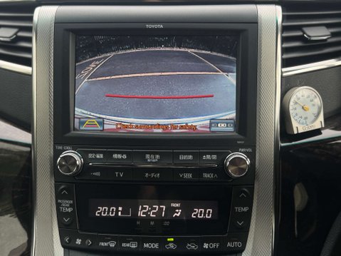 Toyota Alphard 2.4 HYBRID 15