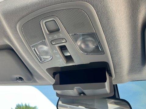 Suzuki Vitara SZ5 BOOSTERJET MHEV 34