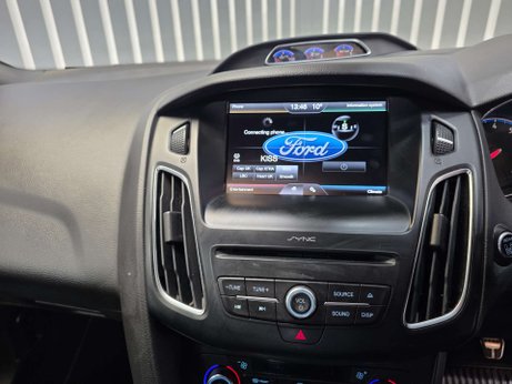 Ford Focus 2.3T EcoBoost RS Hatchback 5dr Petrol Manual AWD Euro 6 (s/s) (350 ps) 7