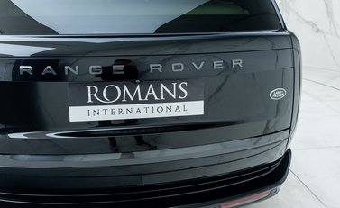Land Rover Range Rover P510e First Edition 34