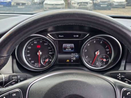 Mercedes-Benz GLA 1.6 GLA180 GPF Urban Edition SUV 5dr Petrol 7G-DCT Euro 6 (s/s) (122 ps) 27