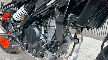 KTM Duke 2025 ONLY 7K 125CC LEARNER LEGAL 15BHP 1 OWNER 22