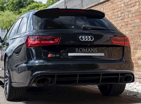 Audi RS6 Avant Performance 27