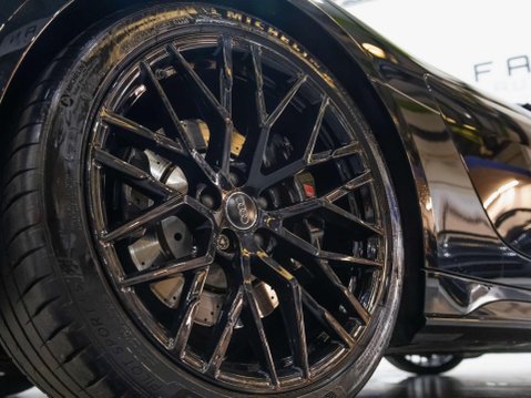 Audi R8 5.2 FSI V10 Spyder 2dr Petrol S Tronic quattro Euro 6 (s/s) (570 ps) 74