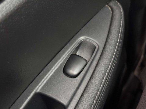 Nissan Qashqai 1.5 dCi Tekna 2WD Euro 5 (s/s) 5dr 61