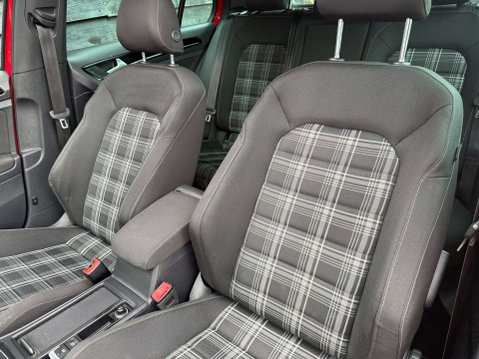 Volkswagen Golf 2.0 Golf GTD Semi-Auto 5dr 42