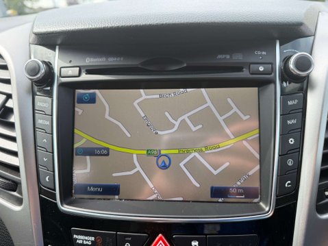 Hyundai i30 1.6 i30 SE Nav Blue Drive CRDi 5dr 28