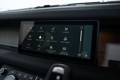 Land Rover Defender 3.0 Defender XS Edition D MHEV A 4WD 5dr 31