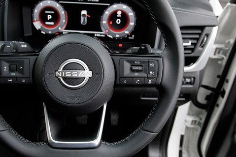 Nissan Qashqai DIG-T N-CONNECTA DCT MHEV 19