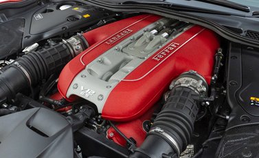 Ferrari 812 Superfast 37