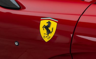 Ferrari 812 Competizione 37