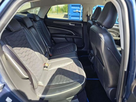 Ford Mondeo 2.0 TiVCT Vignale Saloon 4dr Petrol Hybrid CVT Euro 6 (s/s) (187 ps) 21