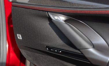 Ferrari SF90 Stradale 22