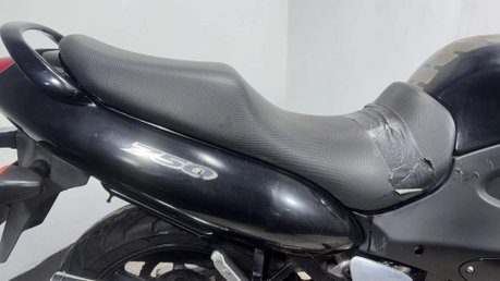 Suzuki GSX GSX750F 2000 31K RUNNING SPARES OR REPAIR PROJECT BIKE 750CC SPORTS TOURER 29