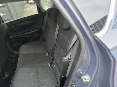 Hyundai BAYON 1.0 T-GDi MHEV Premium SUV 5dr Petrol Hybrid DCT Euro 6 (s/s) (100 ps) 7