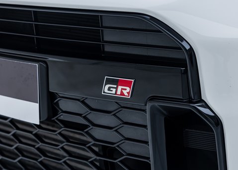 Toyota Yaris GR-Y CIRCUIT 