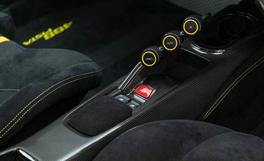 Ferrari 488 Pista 14