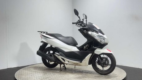 Honda PCX 2015 WW SPARES OR REPAIR PROJECT LEARNER SCOOTER 125CC BIKE 3