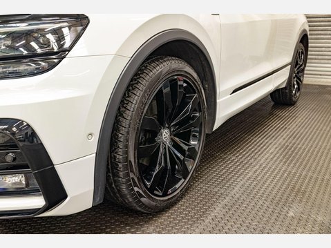 Volkswagen Tiguan 1.5 TSI EVO R-Line Tech DSG Euro 6 (s/s) 5dr 82