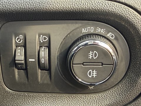 Vauxhall Grandland X 1.2 Turbo Elite Nav 5dr Auto [8 Speed] 32